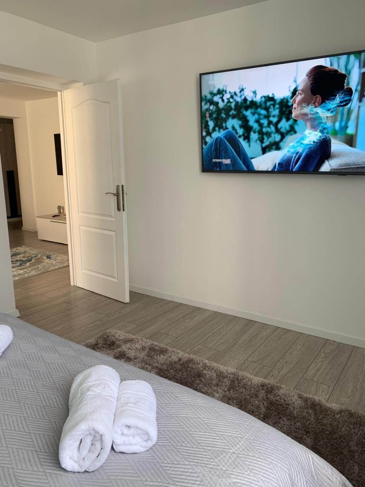 Rose Apartment П'ятра-Нямц Екстер'єр фото